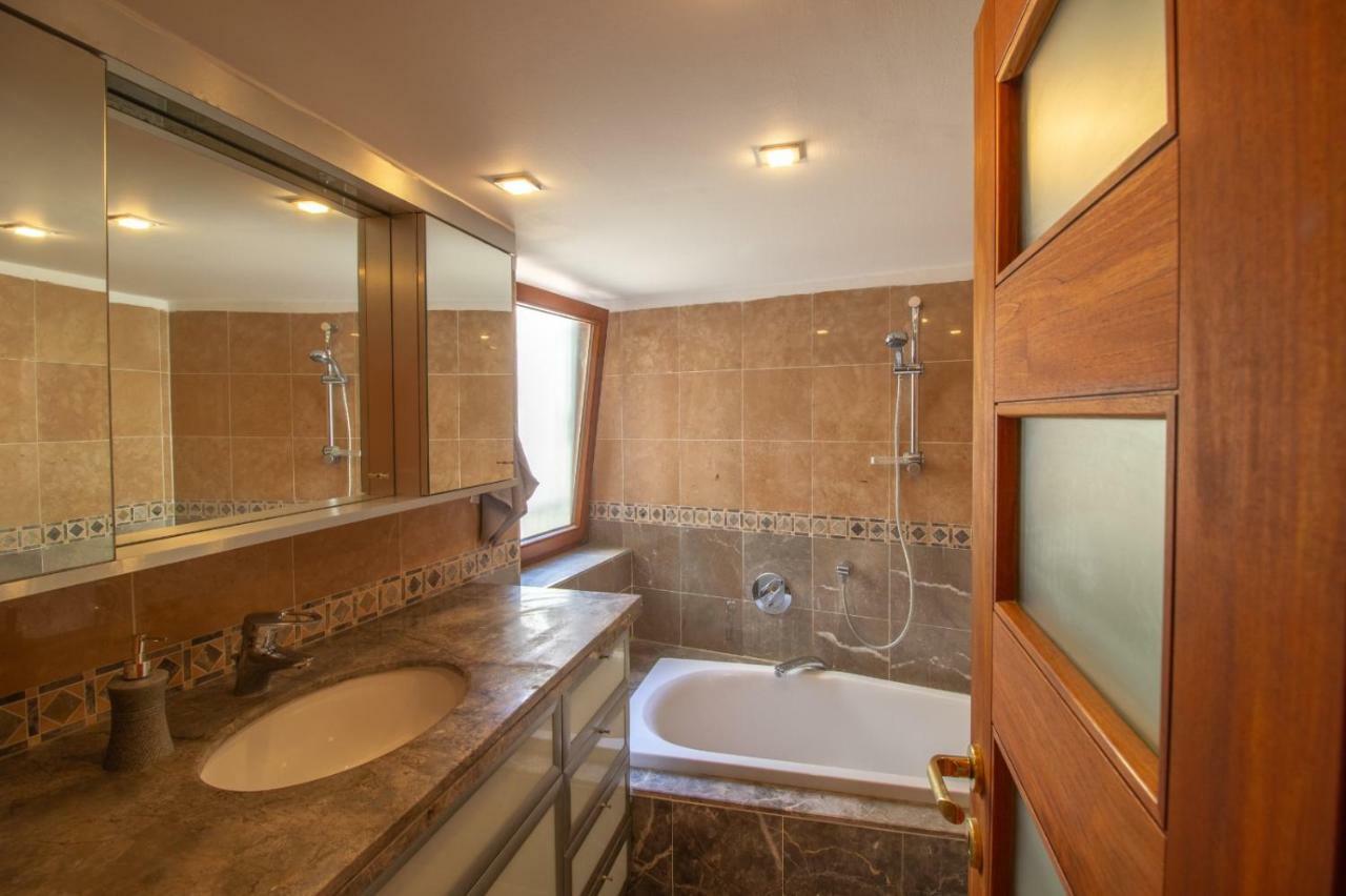 Art Apartment In Mamila Йерусалим Екстериор снимка