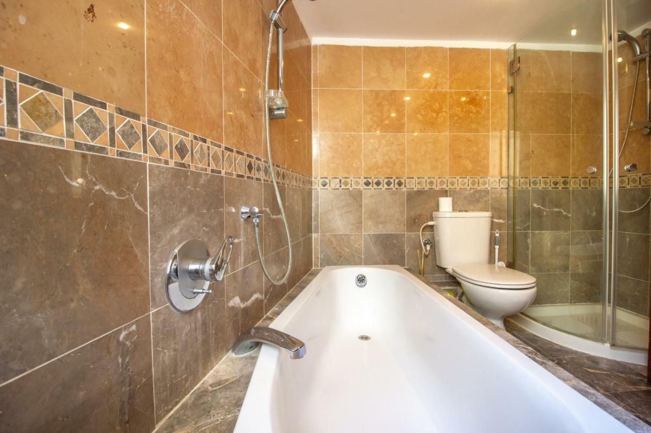 Art Apartment In Mamila Йерусалим Екстериор снимка